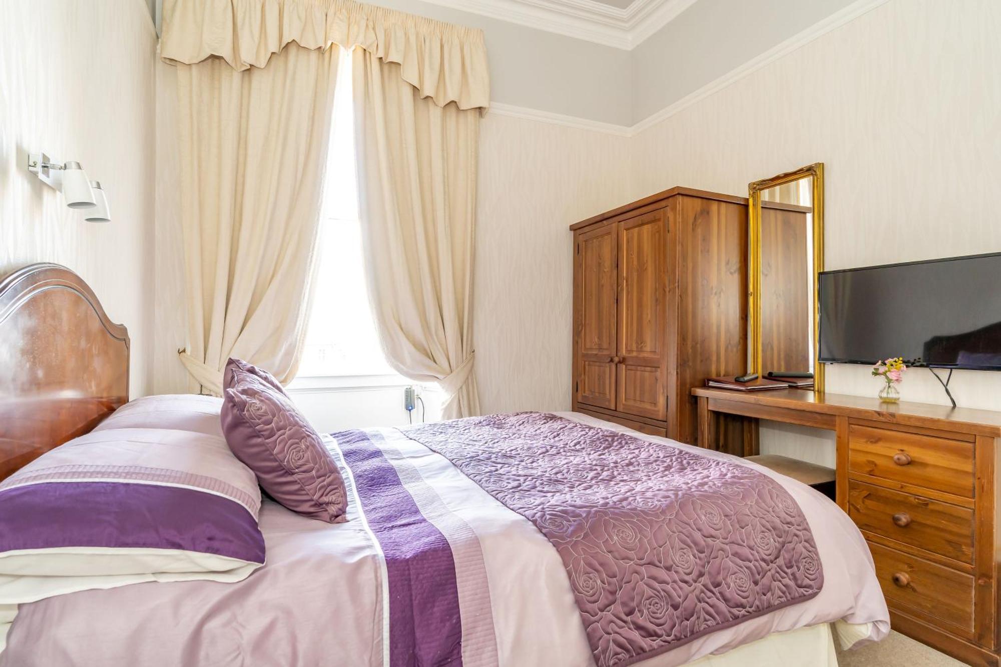 Gasthuis Gifford House 4*